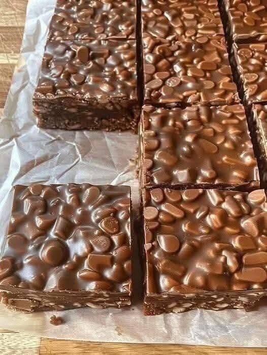 Karamelové čokoládové chrumkavé tyčinky