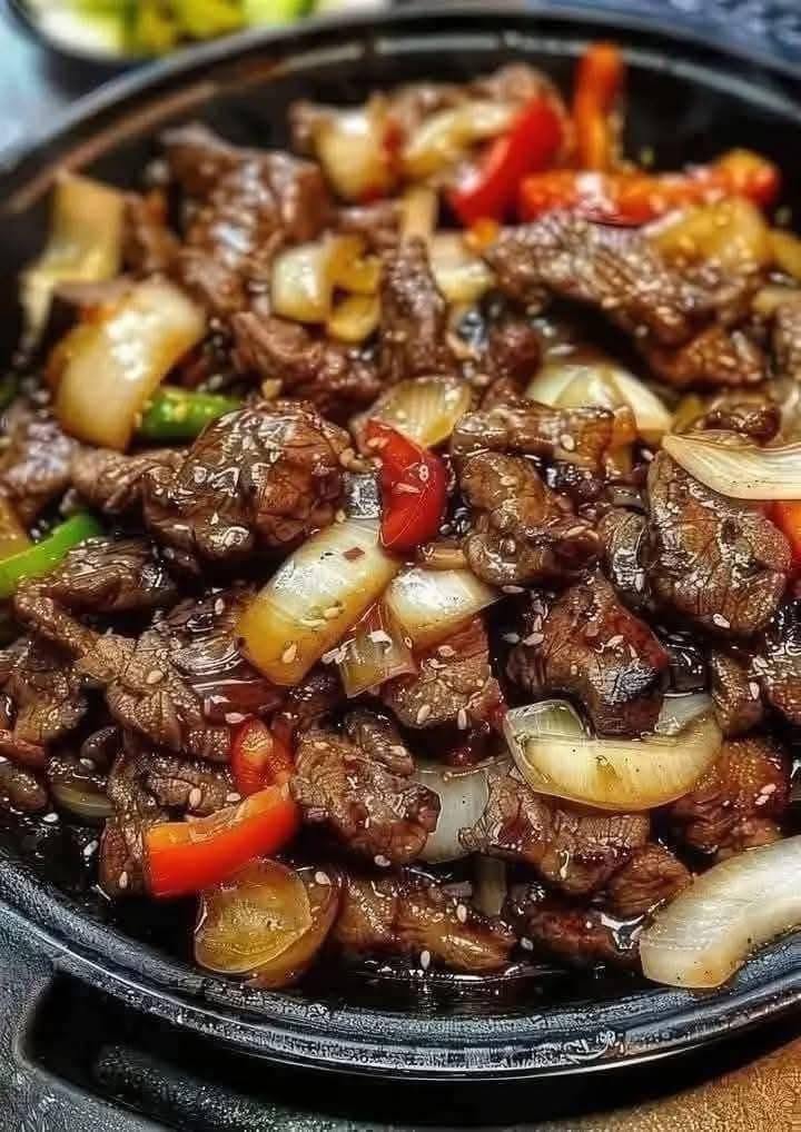 Čínsky koreňový steak s cibuľou