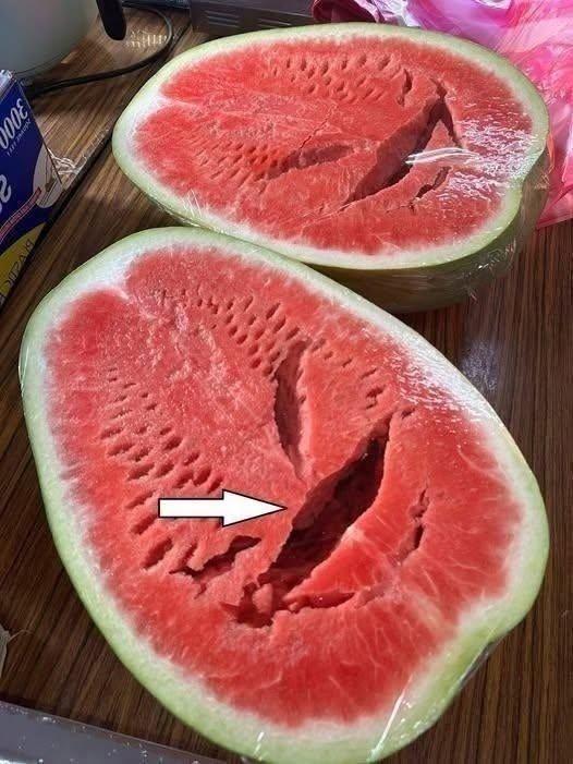 Rozrezali ste melón a videli ste praskliny? Okamžite ho prestaňte jesť! Tu je to, čo to znamená!