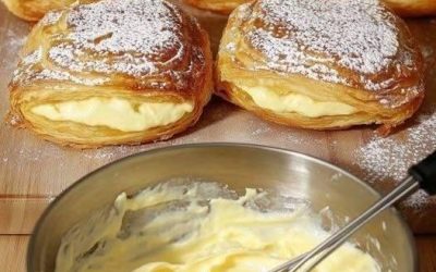 VYMAŽTE NEAKTIVNÍ ČLENY! NAPIŠTE NĚCO, ABYSTE ZŮSTALI AKTIVNÍ! DĚKUJEME ZA RECEPT – Francouzský zázrak: Křupavé těsto s krémovou vanilkovou nádivkou!