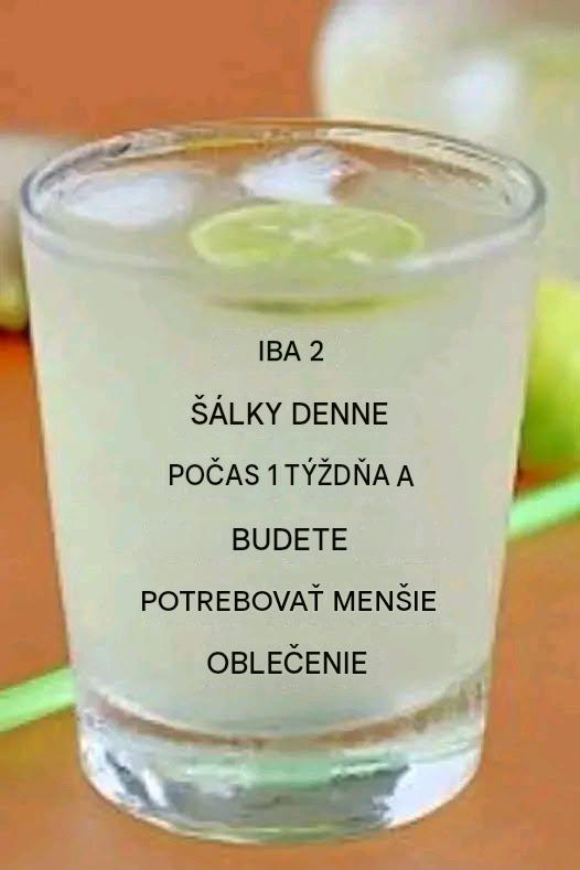 Zdravotný nápoj s citrónom a limetkou